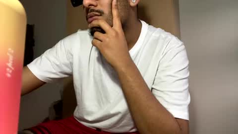 Snapshot of karim03larbi chatting on 01.22.25 karim03larbi online show from 01.22.25