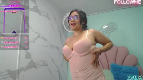 Snapshot of karime_sexygirl chatting on 01.13.25 Karime online show from 01.13.25