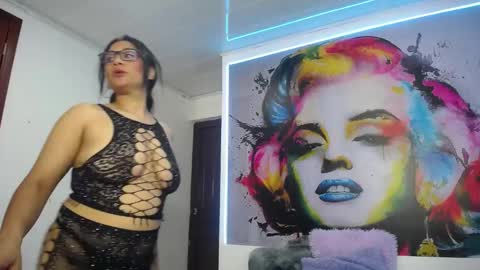 Snapshot of karime_sexygirl chatting on 01.17.25 Karime online show from 01.17.25