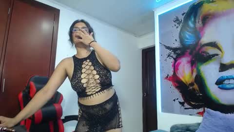 Snapshot of karime_sexygirl chatting on 01.17.25 Karime online show from 01.17.25