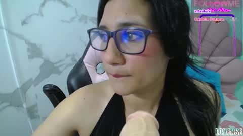 Snapshot of karime_sexygirl chatting on 02.26.25 Karime online show from 02.26.25
