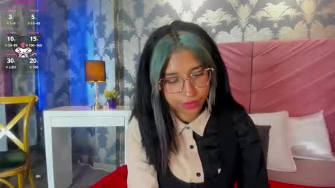 Karina online show from 11.19.25