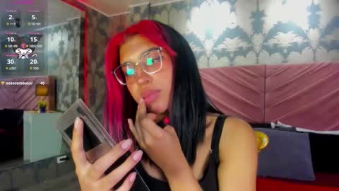 Karina online show from 12.19.25