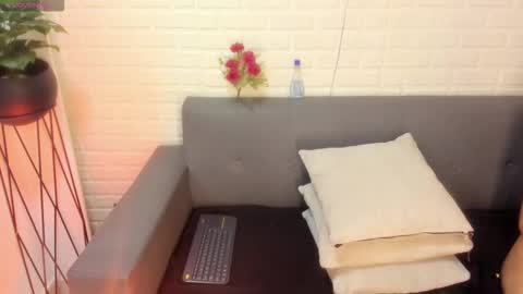 Kari online show from 09.28.25