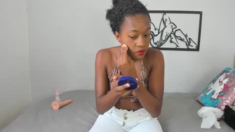 karina_lopez7 online show from 10.07.25