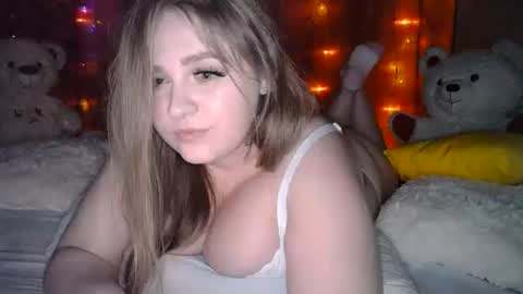 Snapshot of karina_sweet__ chatting on 02.10.26 Know with me all the joys of sex... online show from 02.10.26