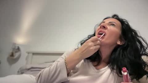 Karina online show from 01.02.25