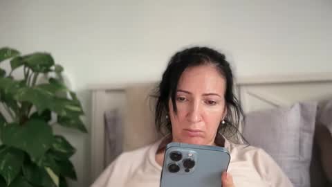 Karina online show from 02.04.25