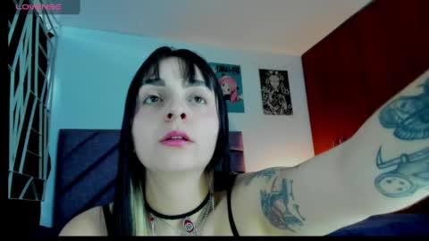 KARINNA  RAVEN online show from 05.17.26