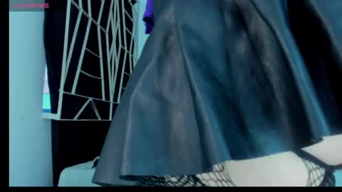 KARINNA  RAVEN online show from 07.06.26