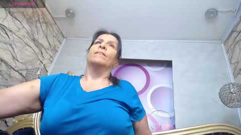 Snapshot of karito_mature17 chatting on 09.30.25 Karito online show from 09.30.25