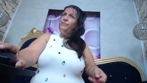 Snapshot of karito_mature17 chatting on 10.29.25 Karito online show from 10.29.25