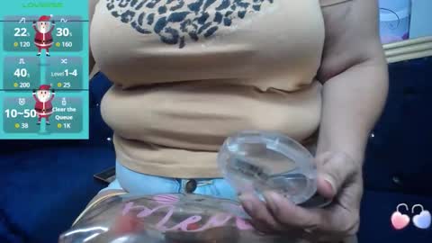 Snapshot of karito_mature17 chatting on 11.28.25 Karito online show from 11.28.25