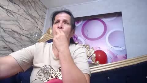 Snapshot of karito_mature17 chatting on 12.04.25 Karito online show from 12.04.25