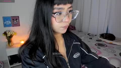 Snapshot of karla__1 chatting on 02.20.25 Ill be on at sunday see u Lynn Could u help me to reach 100 Thmbs upp plssss Independent girl 3 online show from 02.20.25