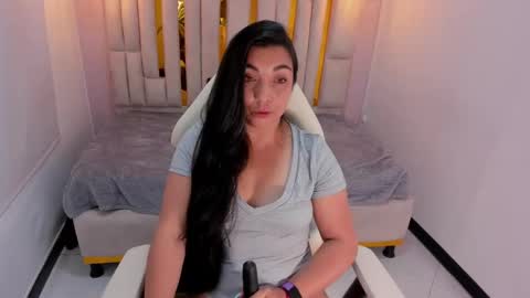 Snapshot of karla_hernandez chatting on 03.01.25 Karla online show from 03.01.25