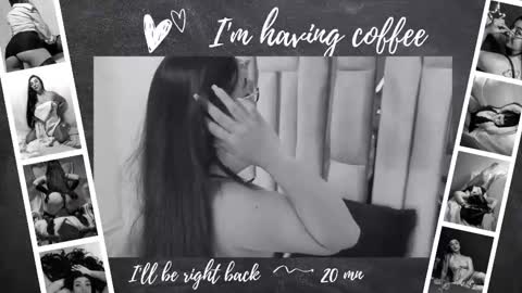 Snapshot of karla_hernandez chatting on 10.14.25 Karla online show from 10.14.25