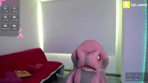 Karla online show from 09.17.25