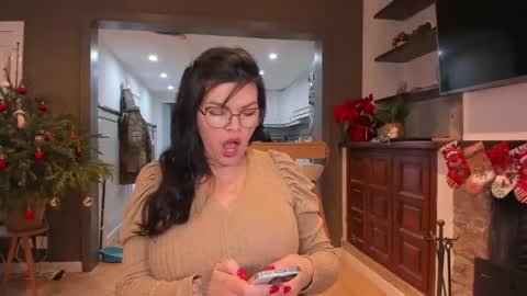 Snapshot of karla_hotwife chatting on 12.18.24 Carla Connor online show from 12.18.24