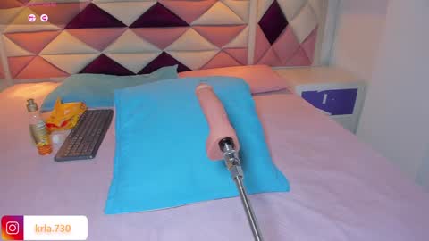 Snapshot of karla_wonderful chatting on 01.22.25 karolina online show from 01.22.25