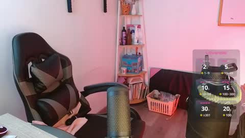 karlavittar online show from 02.24.25