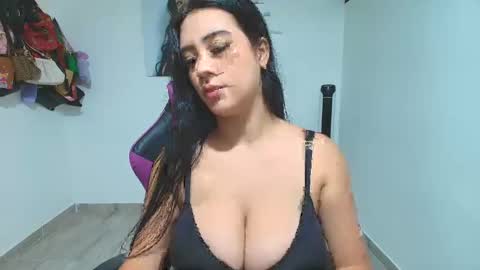 Snapshot of karlee_rouse chatting on 03.18.26 Karlee online show from 03.18.26