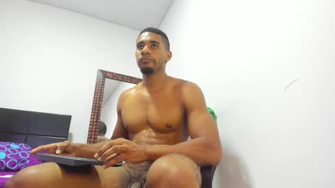 Snapshot of karljensen33 chatting on 01.14.25 karlgenjen online show from 01.14.25