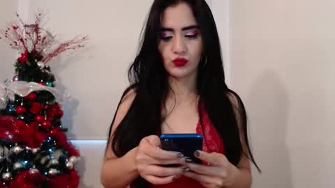 Snapshot of karlota_hank chatting on 12.21.25 Karlis online show from 12.21.25