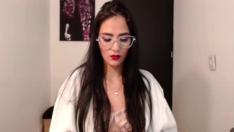 Snapshot of karlota_hank chatting on 02.19.26 Karlis online show from 02.19.26