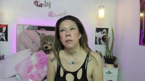 Karly Moonns online show from 06.05.26