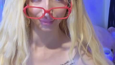 Julia online show from 03.12.26