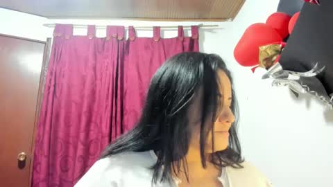 Karol online show from 12.27.24