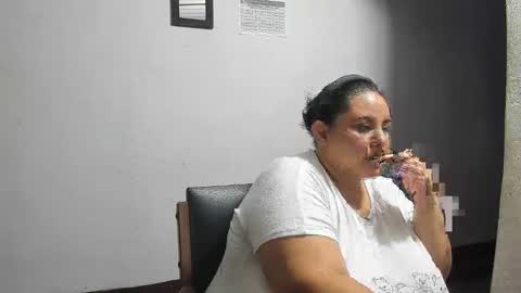 Snapshot of karol103900 chatting on 04.21.26 Karol online show from 04.21.26