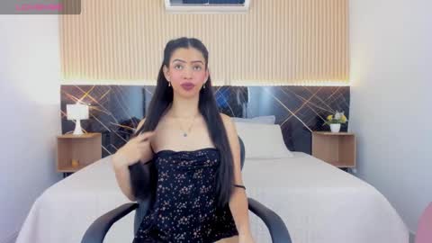 Snapshot of karol_cortes chatting on 12.16.25 karol_cortes online show from 12.16.25