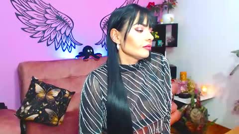 Snapshot of karol_kennedy chatting on 01.28.25 Karol Kenedy online show from 01.28.25
