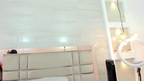 Snapshot of karol_lewiss chatting on 10.24.25 KAROL LEWIS online show from 10.24.25