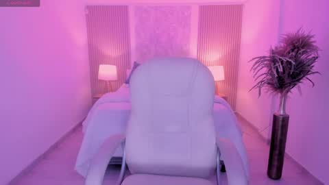 karol_priston online show from 04.16.26