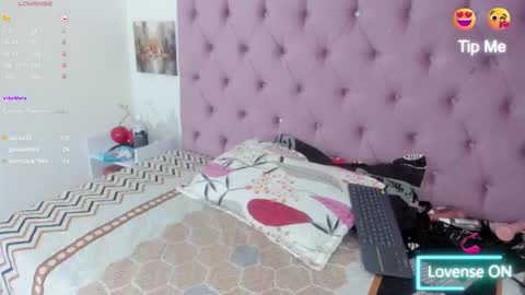 Snapshot of karol_wish chatting on 01.09.26 karol_wish online show from 01.09.26