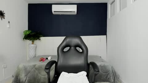 katalina online show from 04.13.26