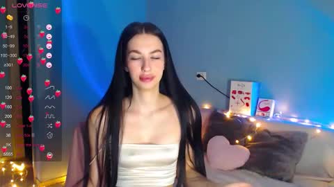Kira online show from 09.27.25