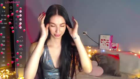 Kira online show from 10.03.25