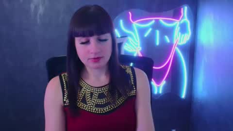 Caroline online show from 12.05.24