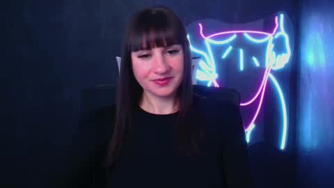 Caroline online show from 12.11.24