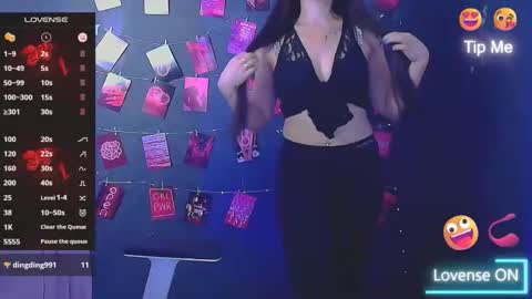 Caroline online show from 11.27.25