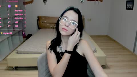 Snapshot of karolinablack chatting on 01.19.25 Karolina online show from 01.19.25