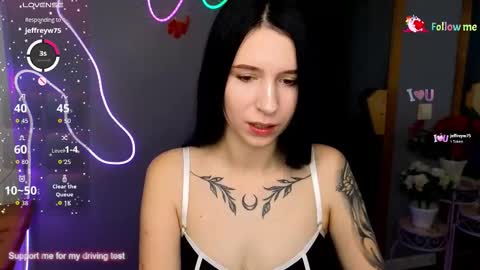 Snapshot of karolinablack chatting on 11.14.25 Karolina online show from 11.14.25