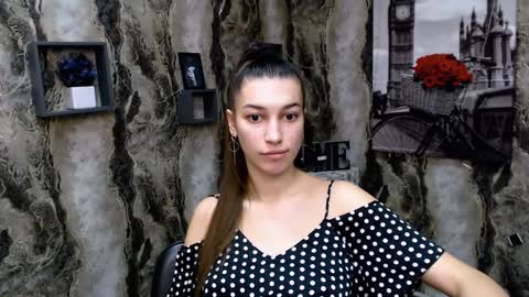 Karolina online show from 01.13.25