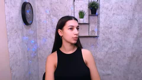 Karolina online show from 01.20.25