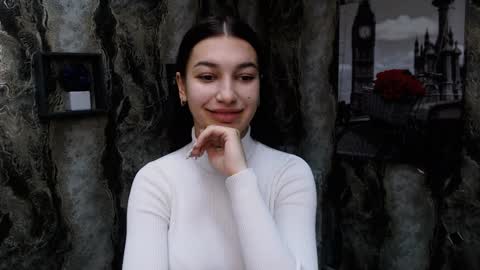 Karolina online show from 01.28.25