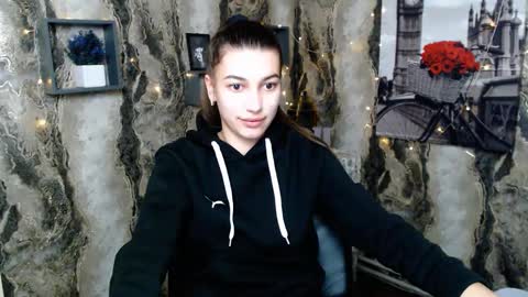 Karolina online show from 02.05.25